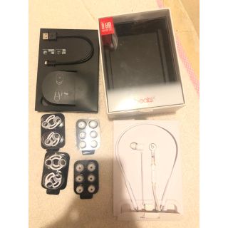 ビーツバイドクタードレ(Beats by Dr Dre)のBeatsX ホワイト (ジャンク品) (ヘッドフォン/イヤフォン)