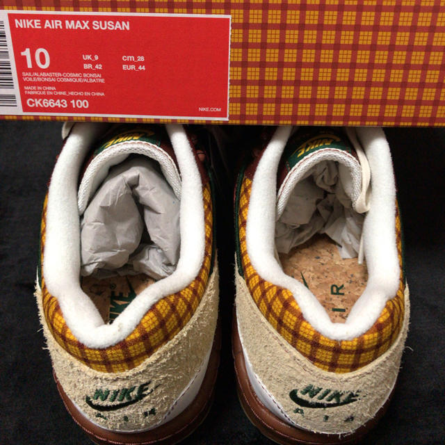 NIKE(ナイキ)のNIKE AIR MAX SUSAN 新品未着用 メンズの靴/シューズ(スニーカー)の商品写真