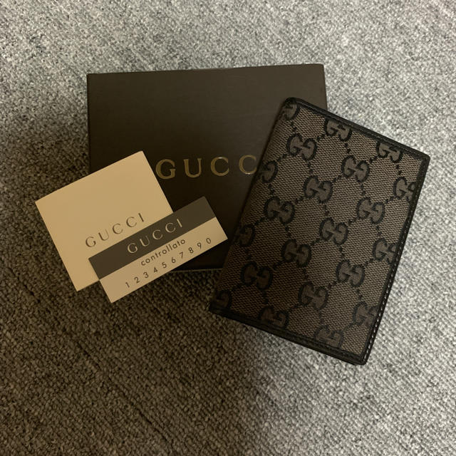 Gucci(グッチ)の新品 グッチ GUCCI カードケース ブラウン ブラック 定期入れ レディースのファッション小物(名刺入れ/定期入れ)の商品写真