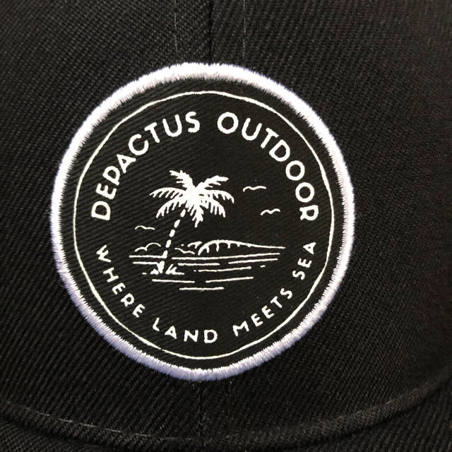 カリフォルニア発サーフブランド DEPACTUS キャップ フリーサイズ メンズの帽子(キャップ)の商品写真