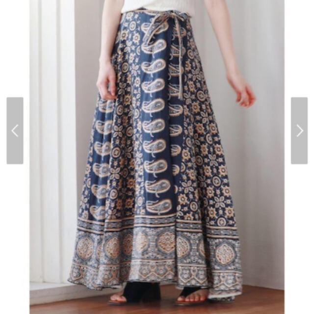 Ungrid(アングリッド)のアングリッドペイズリープリントラップスカート 新品 レディースのスカート(ロングスカート)の商品写真