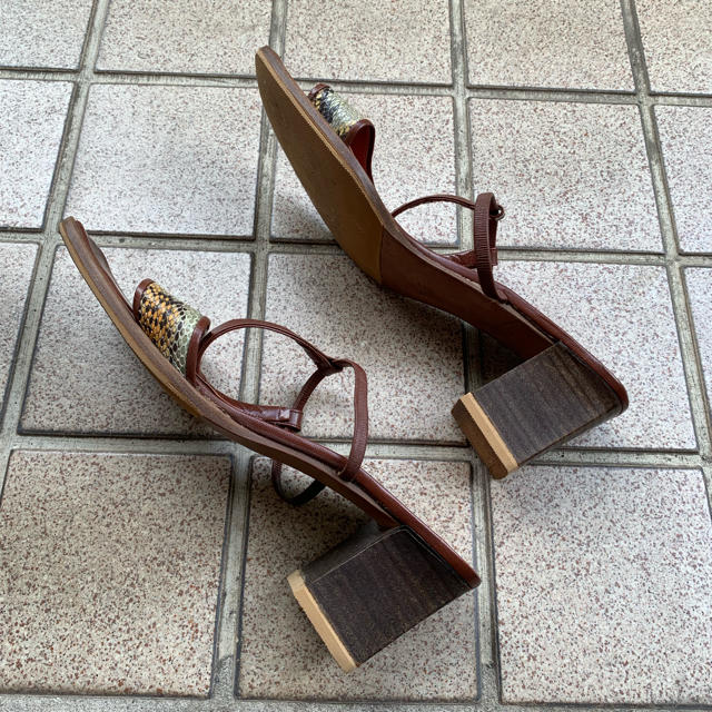 YANKO(ヤンコ)のサンダル 大人可愛い リザード革コンビ スペイン製 レディースの靴/シューズ(サンダル)の商品写真
