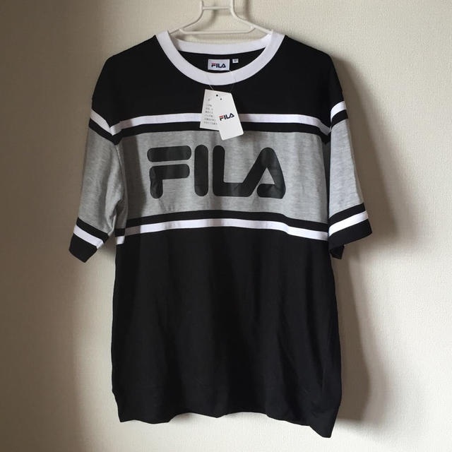 FILA(フィラ)の【FILA】Ｔシャツ×ブラック メンズのトップス(Tシャツ/カットソー(半袖/袖なし))の商品写真