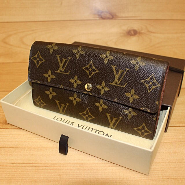 正規品【定番人気】LOUIS VUITTON カード入れ10枚 長財布