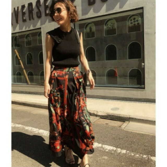 Ameri VINTAGE(アメリヴィンテージ)のSCARF FLARE SKIRT アメリヴィンテージ レディースのスカート(ロングスカート)の商品写真