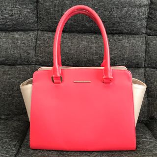 チャールズアンドキース(Charles and Keith)のCharles and Keith バッグ(ハンドバッグ)