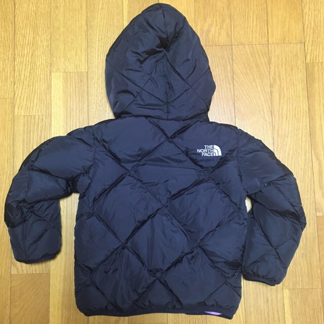 THE NORTH FACE(ザノースフェイス)の【お値下げ】ノースフェイス ダウンジャケット 90cm キッズ/ベビー/マタニティのキッズ服女の子用(90cm~)(ジャケット/上着)の商品写真