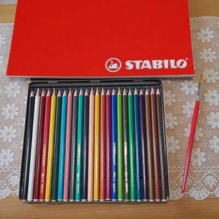 けーちゃん様STABILO 水彩色鉛筆&赤毛のアン塗り絵(色鉛筆)