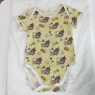 ユニクロ(UNIQLO)のマルコ様専用 こぐまちゃんロンパース 黄色♪♪ 半袖70(ロンパース)