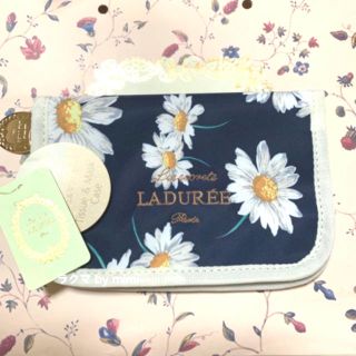 ラデュレ(LADUREE)のタグ付き マルグリット マスク&ティッシュポーチ LADUREE(ポーチ)