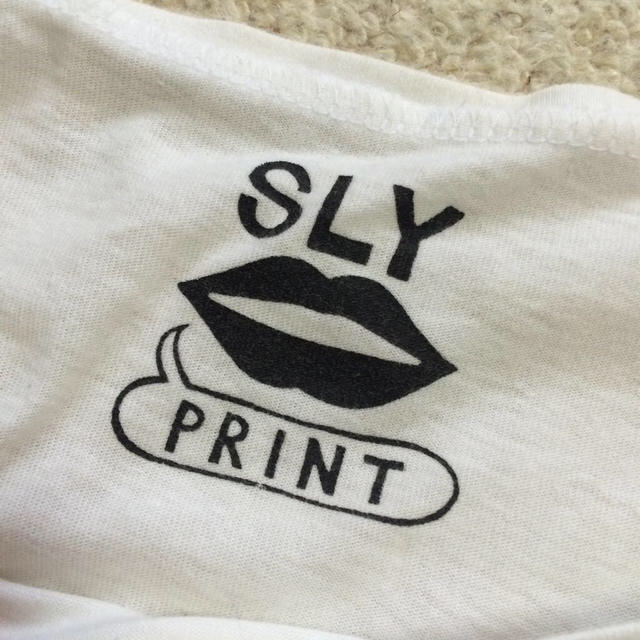 SLY(スライ)のTシャツ SLY レディースのトップス(Tシャツ(半袖/袖なし))の商品写真