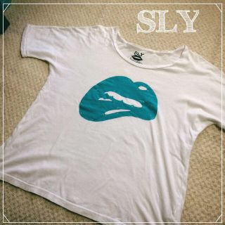 スライ(SLY)のTシャツ SLY(Tシャツ(半袖/袖なし))