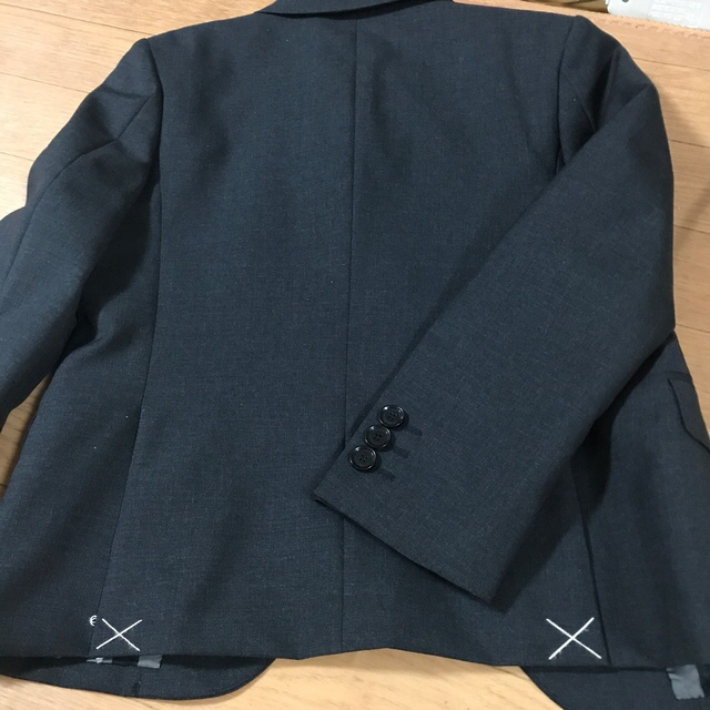 BURBERRY(バーバリー)のBurberryチルドレン グレースーツ 8Y 128新品未使用 キッズ/ベビー/マタニティのキッズ服男の子用(90cm~)(ジャケット/上着)の商品写真