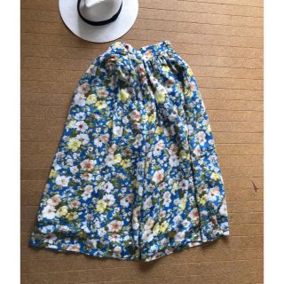 ダブルクローゼット(w closet)のwcloset フラワー ガウチョパンツ(カジュアルパンツ)