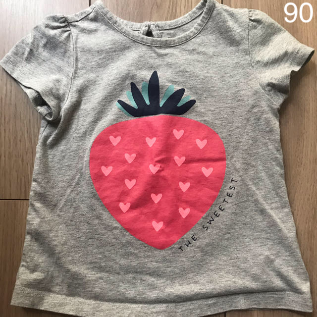 babyGAP(ベビーギャップ)の【GW限定値下げ】美品！GAPキッズTシャツ18〜24months(大体90) キッズ/ベビー/マタニティのキッズ服女の子用(90cm~)(Tシャツ/カットソー)の商品写真