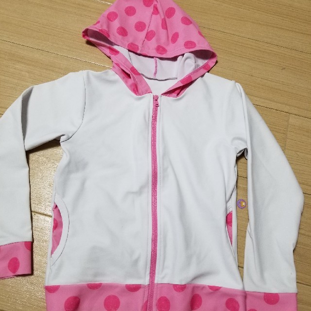 ラッシュガード　120　水着 キッズ/ベビー/マタニティのキッズ服男の子用(90cm~)(水着)の商品写真