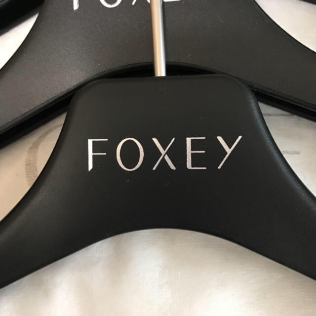 FOXEY(フォクシー)の明日まで！FOXEYフォクシー ハンガー 10本 レディースのファッション小物(その他)の商品写真