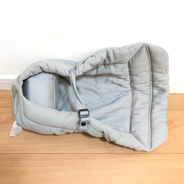 Ergobaby(エルゴベビー)のエルゴ インサート キッズ/ベビー/マタニティのキッズ/ベビー/マタニティ その他(その他)の商品写真