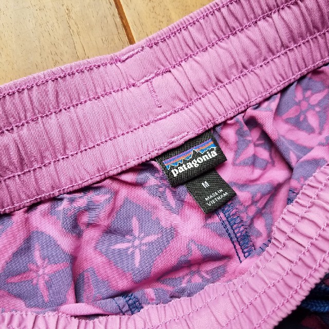 patagonia(パタゴニア)のパタゴニア　ガールズM　パンツ キッズ/ベビー/マタニティのキッズ服女の子用(90cm~)(パンツ/スパッツ)の商品写真