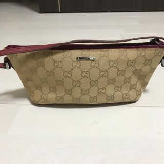 グッチ(Gucci)のGUCCI ポーチ(ポーチ)