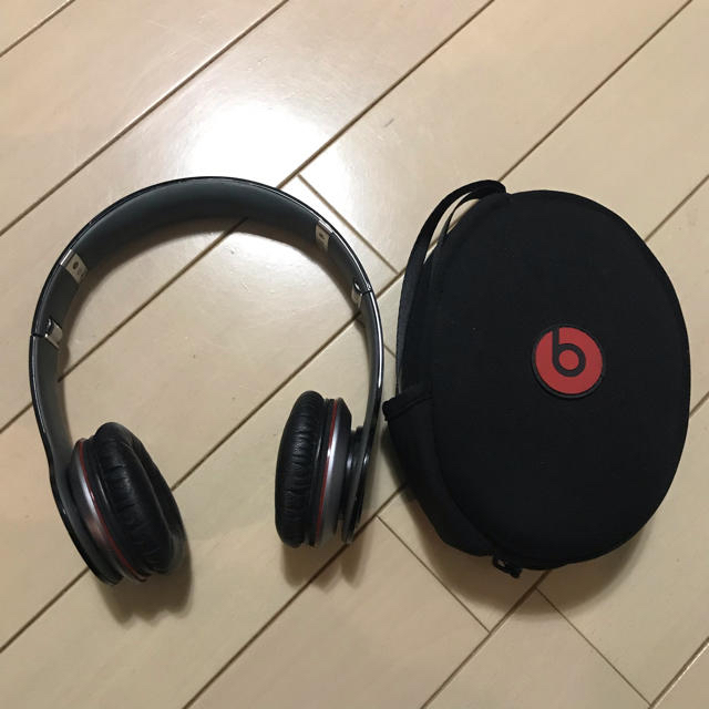 Beats by Dr Dre(ビーツバイドクタードレ)のbeats headphone solo HD  スマホ/家電/カメラのオーディオ機器(ヘッドフォン/イヤフォン)の商品写真