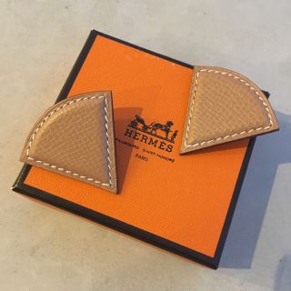 エルメス(Hermes)の[週末限定値下げ]HERMES♥︎レザーイヤリング (イヤリング)