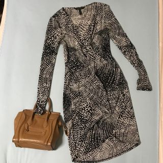 ビーシービージーマックスアズリア(BCBGMAXAZRIA)のBCBG 美シルエット ワンピース(ひざ丈ワンピース)