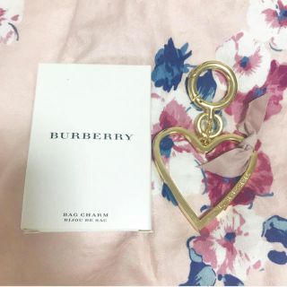 バーバリー(BURBERRY)のBurberryハートチャーム(チャーム)