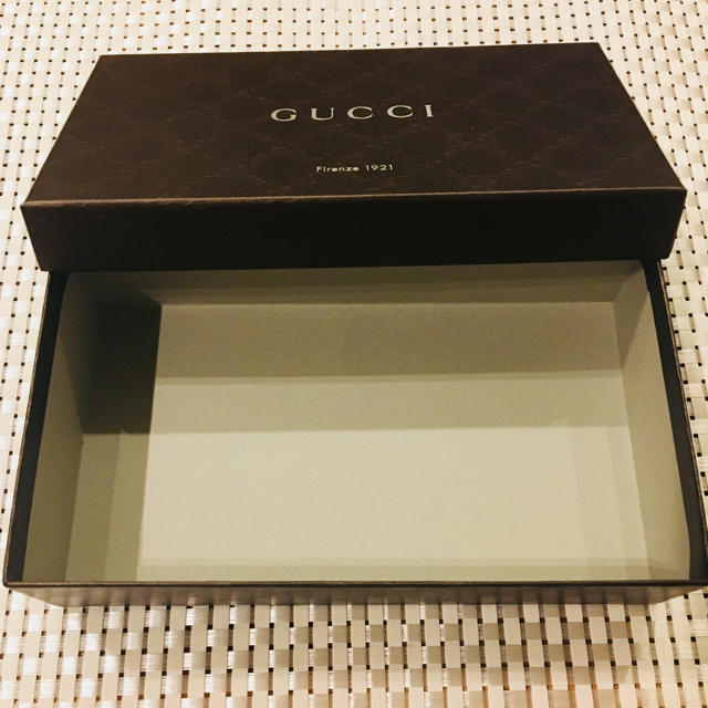 Gucci(グッチ)のGUCCI 空箱 インテリア/住まい/日用品のオフィス用品(ラッピング/包装)の商品写真