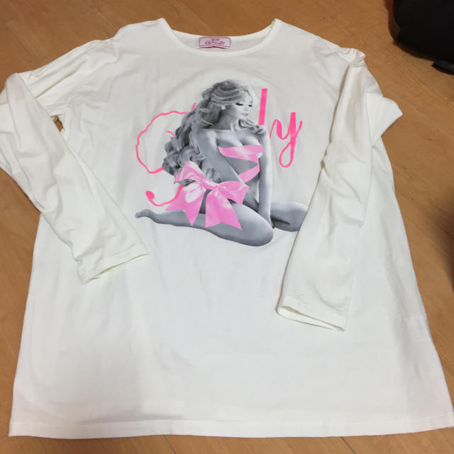 Rady(レディー)のrady  ロング丈ロンT レディースのトップス(Tシャツ(長袖/七分))の商品写真