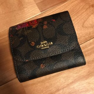 コーチ(COACH)のコーチ 新品 折り財布 サイフ シグネチャー 花柄 アナスイ香水(財布)