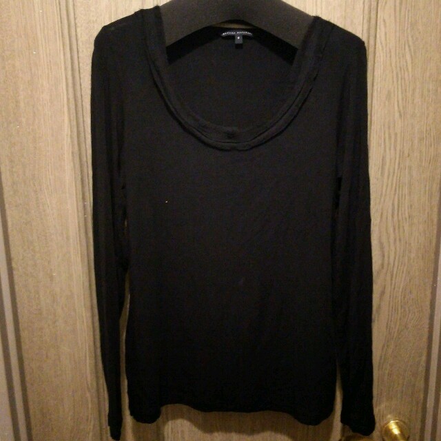 Banana Republic(バナナリパブリック)の【BR】黒ロングＴシャツ レディースのトップス(Tシャツ(長袖/七分))の商品写真