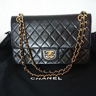 シャネル(CHANEL)のakira様  CHANELショルダーバッグ(ショルダーバッグ)