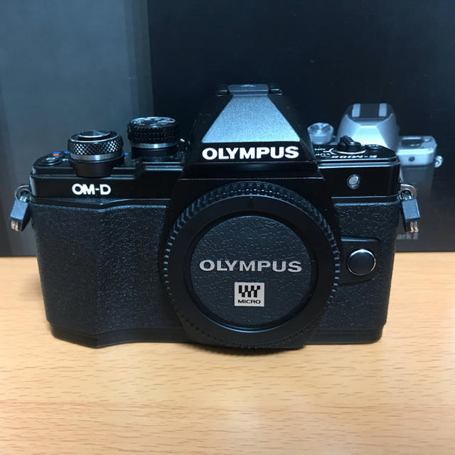 OLYMPUS(オリンパス)のらぶ。さん専用OLYMPUS OM-D E-M10 Mark II レンズセット スマホ/家電/カメラのカメラ(ミラーレス一眼)の商品写真