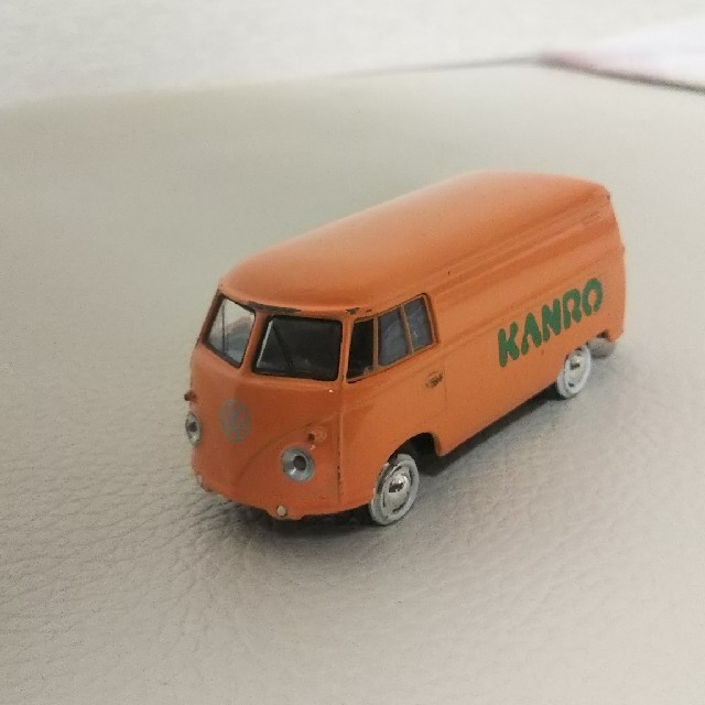 Volkswagen(フォルクスワーゲン)の非売品 フォルクスワーゲン KANRO ミニカー エンタメ/ホビーのおもちゃ/ぬいぐるみ(ミニカー)の商品写真