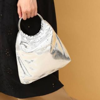 キャセリーニ(Casselini)のcasselini☆シルバーメタリックbag(ハンドバッグ)