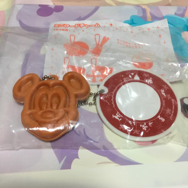 Disney(ディズニー)の【専用】パークフード  ガチャ ディズニー ワッフル エンタメ/ホビーのおもちゃ/ぬいぐるみ(キャラクターグッズ)の商品写真