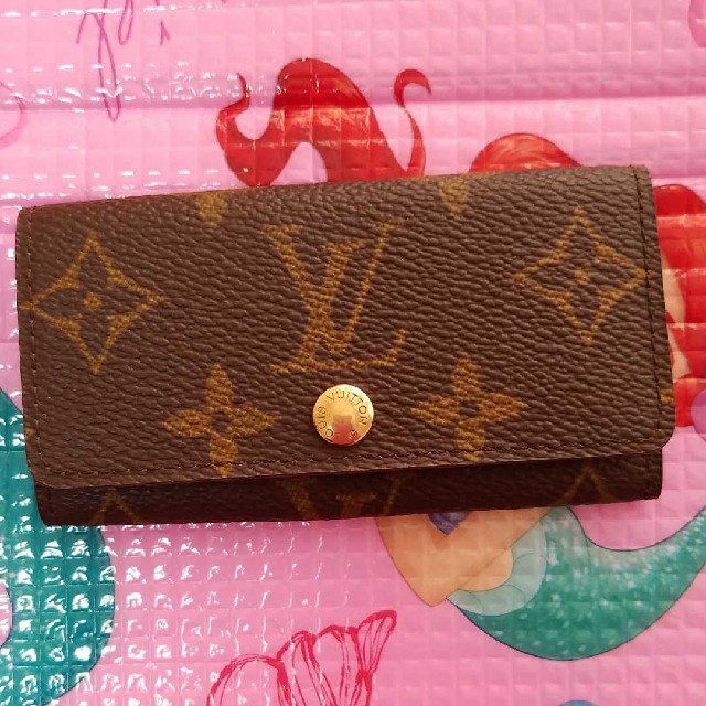 LOUIS VUITTON(ルイヴィトン)のルイヴィトン☆モノグラム☆キーケース メンズのファッション小物(キーケース)の商品写真