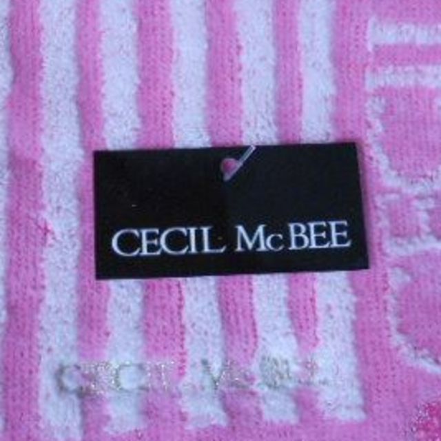 CECIL McBEE(セシルマクビー)の新品♡セシルマクビー　タオルハンカチ レディースのファッション小物(ハンカチ)の商品写真