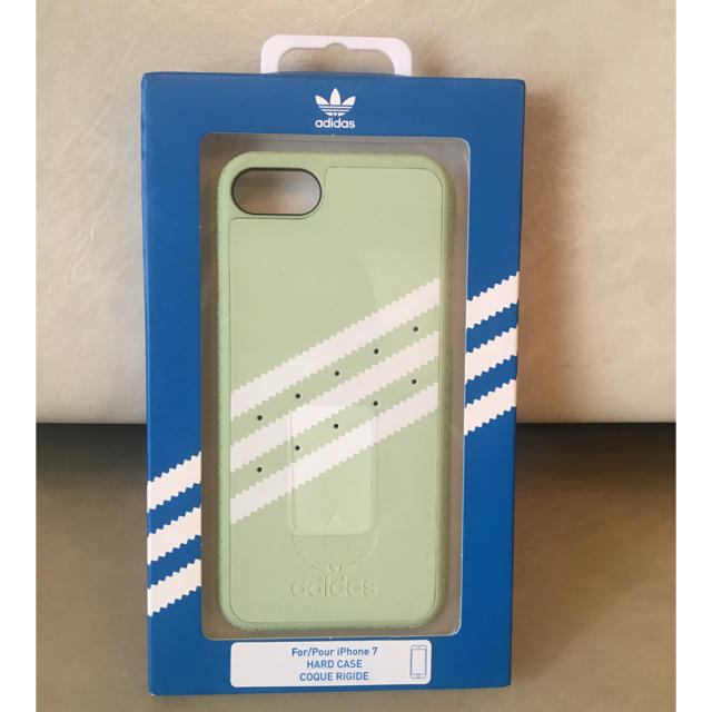 adidas(アディダス)の新品adidasoriginals☆iphon7ケース☆3ライン正規品 スマホ/家電/カメラのスマホアクセサリー(iPhoneケース)の商品写真