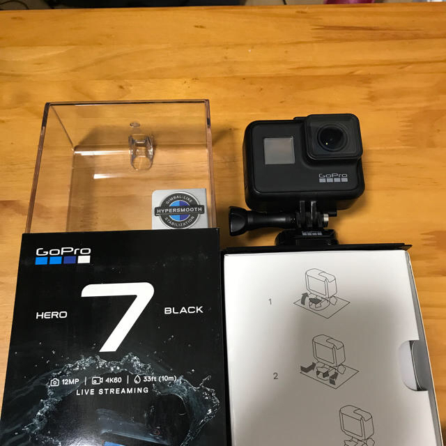 GO PRO HERO7 Black 今月末までおまけ付きビデオカメラ