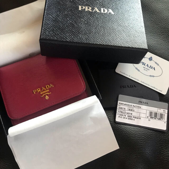 PRADA(プラダ)のPRADA  VITELLO MOVE 三つ折りウォレット レディースのファッション小物(財布)の商品写真