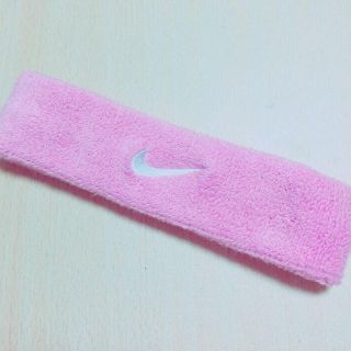 ナイキ(NIKE)のNIKE ヘアバンド(バンダナ/スカーフ)