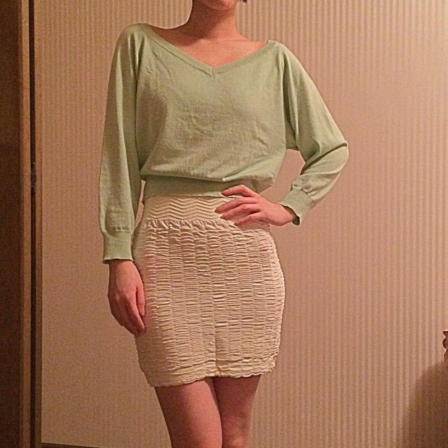 SNIDEL(スナイデル)のシャーリングタイトスカート レディースのスカート(ひざ丈スカート)の商品写真