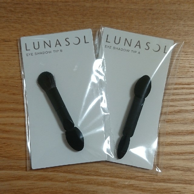 LUNASOL(ルナソル)のルナソル アイシャドウチップ コスメ/美容のベースメイク/化粧品(その他)の商品写真