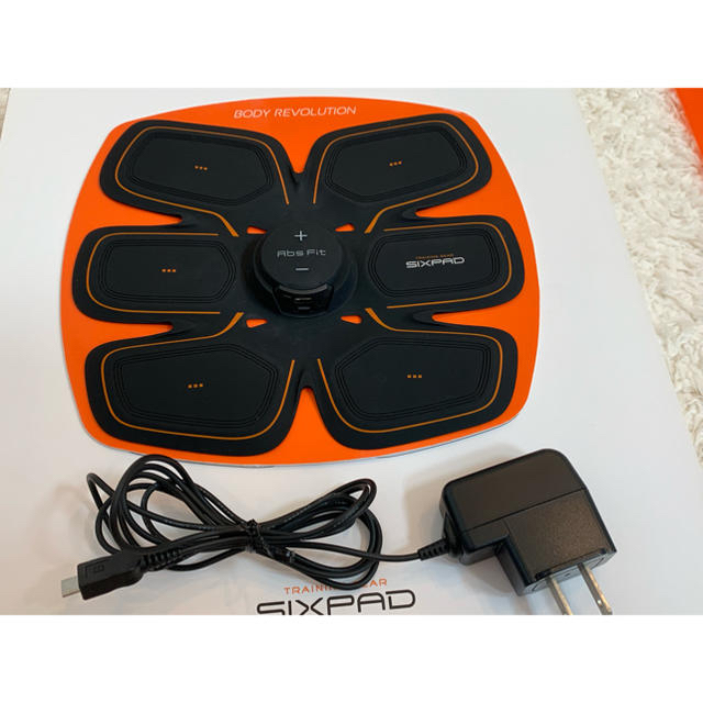 SIXPAD(シックスパッド)のSIXPAD Abs Fit2 充電式 スポーツ/アウトドアのトレーニング/エクササイズ(トレーニング用品)の商品写真