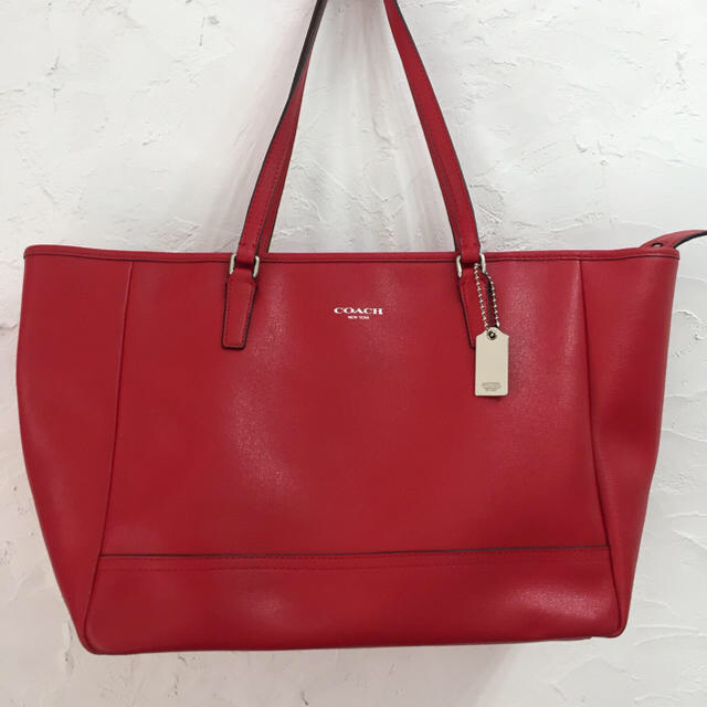 COACH - ほぼ未使用 美品 COACH トートバッグ 赤 レザー