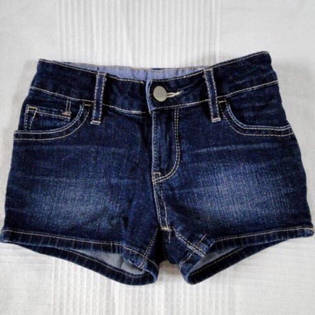 GAP Kids(ギャップキッズ)のGAPkidsデニムショートパンツ120 キッズ/ベビー/マタニティのキッズ服女の子用(90cm~)(パンツ/スパッツ)の商品写真