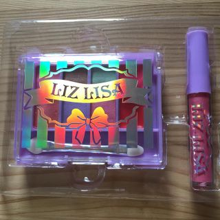 リズリサ(LIZ LISA)のLIZ LISA　8色メイクパレット&ラメ入りピンクグロス(コフレ/メイクアップセット)