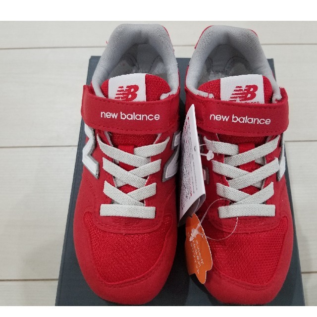 New Balance(ニューバランス)の専用です♪　　新品 18.5cm ニューバランス YV996 CRD レッド キッズ/ベビー/マタニティのキッズ靴/シューズ(15cm~)(スニーカー)の商品写真